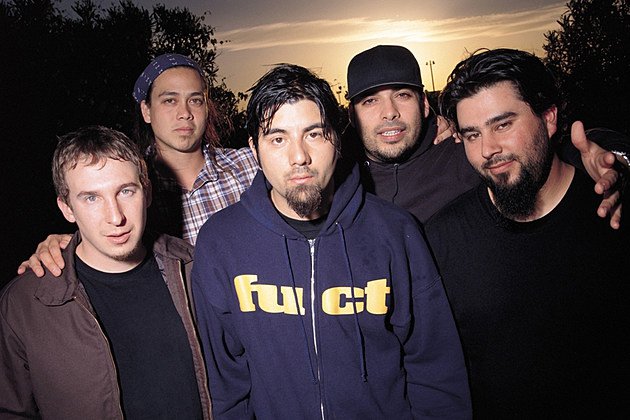 Deftones-2000.jpg